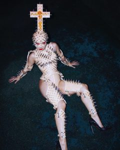 Orthodox Hellraiser - Karina Akopyan, Photographer: Izaskun Gonzalez